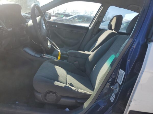 HONDA CIVIC WHITE - 2HGES16515H588018