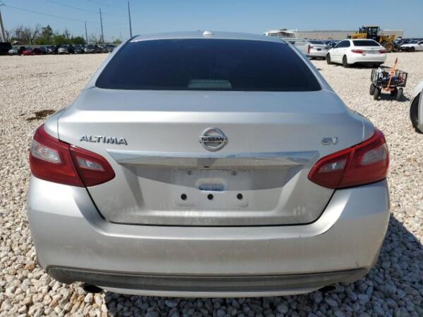 Nissan ALTIMA 2018 - 1N4AL3AP2JC126441