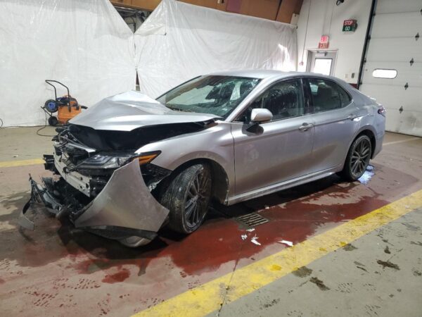 TOYOTA CAMRY SILVER - 4T1K61AK5RU879638