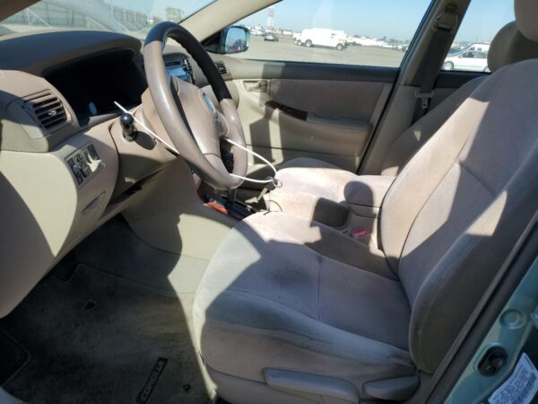 TOYOTA COROLLA TURQUOISE - 1NXBR30E85Z391387