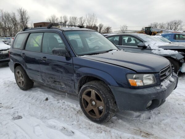 SUBARU FORESTER BLUE - JF1SG63635H744102