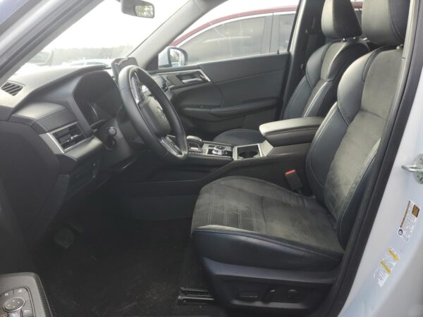 MITSUBISHI OUTLANDER WHITE - JA4J4UA89PZ054384