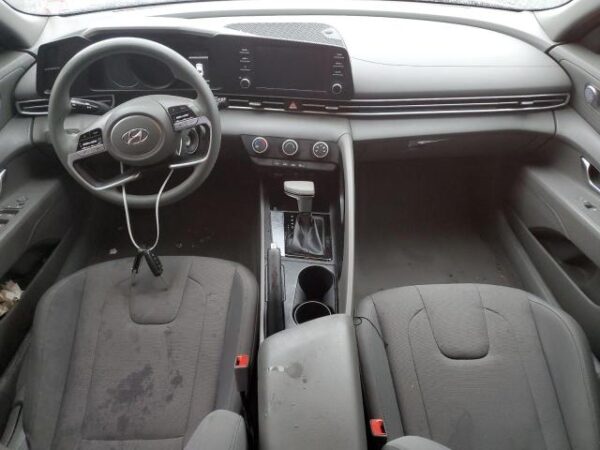 Hyundai Elantra 2022 - KMHLL4AG9NU255491