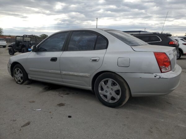 HYUNDAI ELANTRA SILVER - KMHDN46D74U856684
