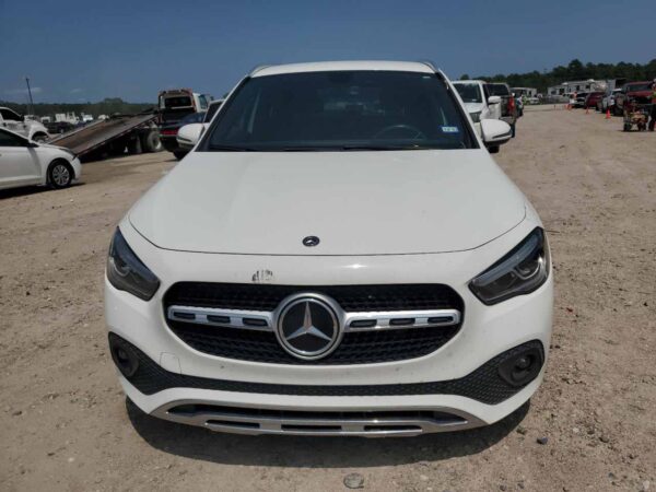 2022 Mercedes-Benz GLA 200 White 2.0L - W1N2477881J376579