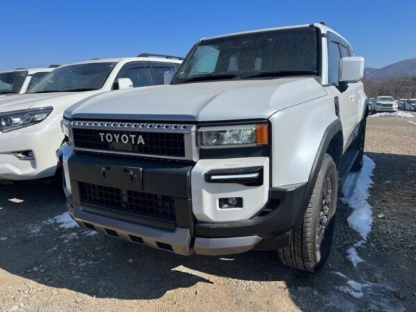 2024 Toyota Land Cruiser Prado White - JTEARCAJ2R5007806