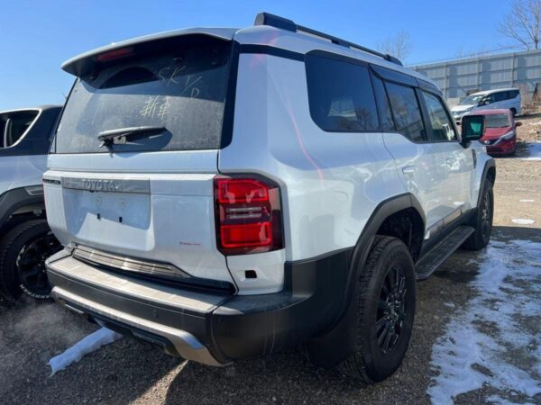 2024 Toyota Land Cruiser Prado White - JTEARCAJ2R5007806