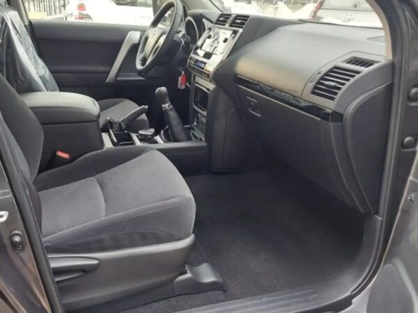 2021 Toyota Land Cruiser Prado Gray - JTEAREAJ905002813