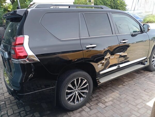 2021 Toyota Land Cruiser Prado Black - JTEBR3FJ80K275339