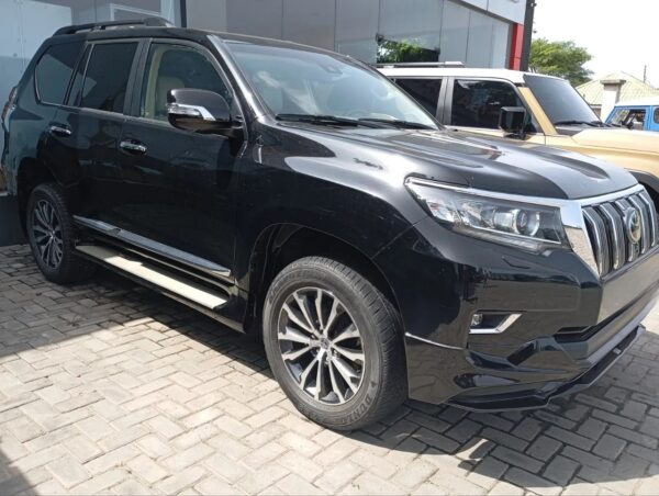 2021 Toyota Land Cruiser Prado Black - JTEBR3FJ80K275339