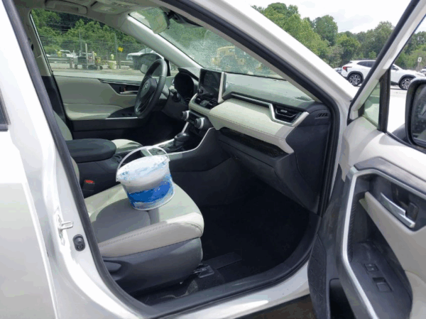 2024 Toyota Rav4 Hybrid White - JTM253FV90J057550