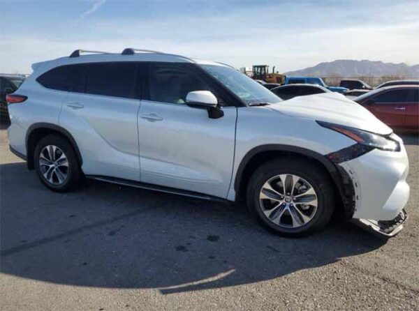 2022 TOYOTA HIGHLANDER White - 5TDLB3CH805086486