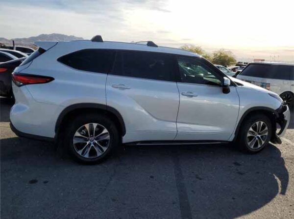 2022 TOYOTA HIGHLANDER White - 5TDLB3CH805086486