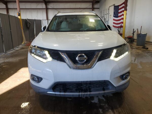 NISSAN ROGUE WHITE - 5N1AT2MV0FC760686