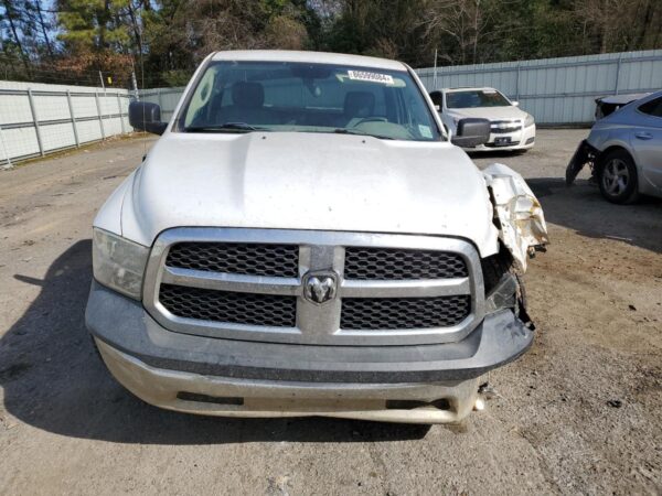 RAM 1500 WHITE - 3C6JR6DG3EG165376