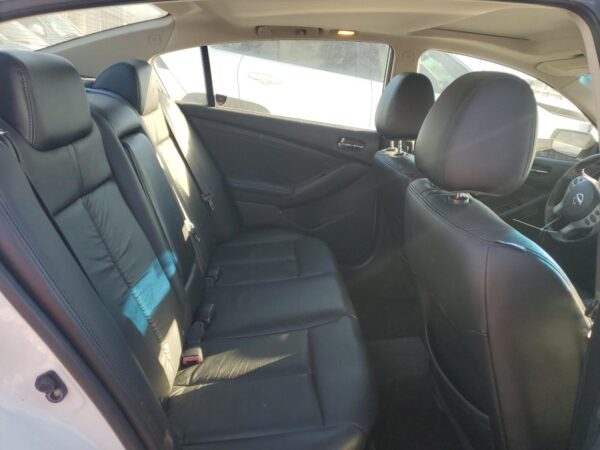 NISSAN ALTIMA WHITE - 1N4AL21E28N444471