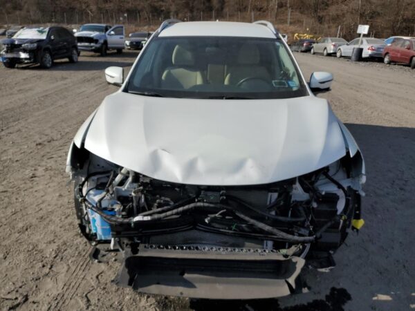 NISSAN ROGUE WHITE - 5N1AT2MV1JC844718