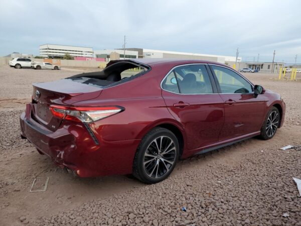 TOYOTA CAMRY MAROON - 4T1B11HK6JU646666