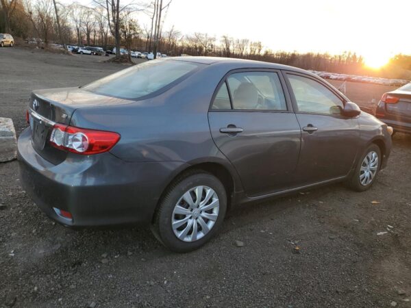 TOYOTA COROLLA GRAY - 2T1BU4EE9CC907557