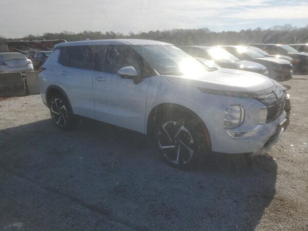 MITSUBISHI OUTLANDER WHITE - JA4J4UA89PZ054384