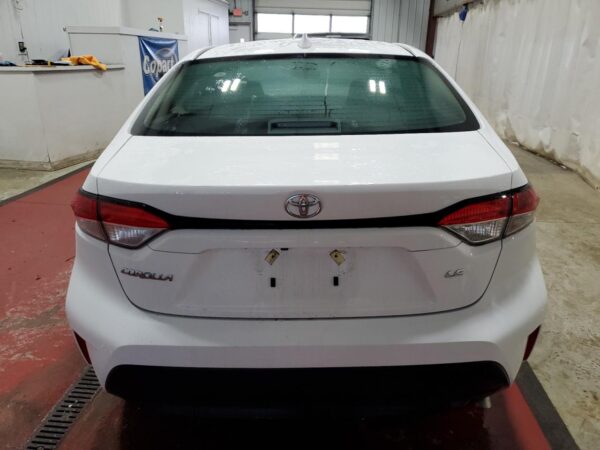 TOYOTA COROLLA WHITE - 5YFB4MDE4RP142543
