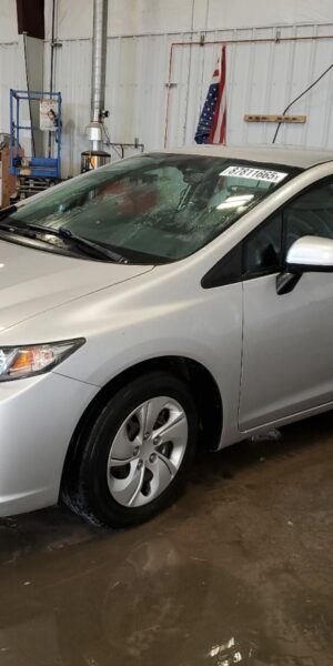 HONDA CIVIC SILVER - 19XFB2F5XEE039714