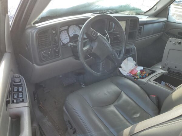 CHEVROLET TAHOE BLACK - 1GNEK13T35R157821