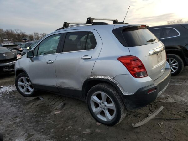 CHEVROLET TRAX SILVER - KL7CJRSB5GB506478