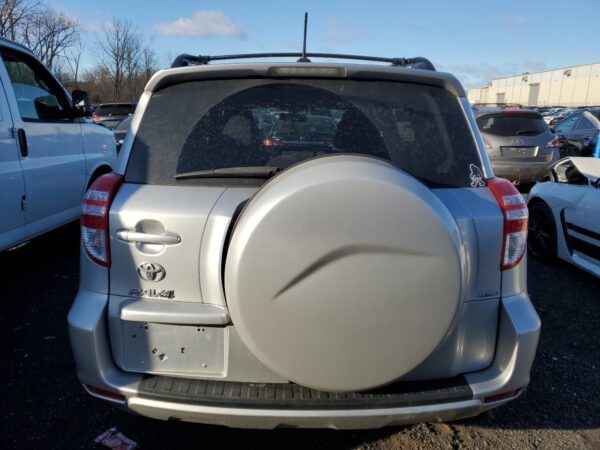 TOYOTA RAV4 SILVER - JTMBF4DV9C5050973