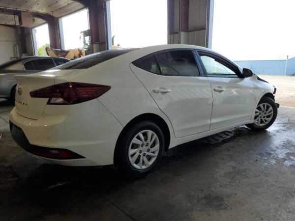 Hyundai Elantra 2019 - 5NPD74LF9KH494238