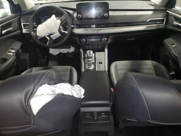 MITSUBISHI OUTLANDER SILVER - JA4J4VA83RZ028470