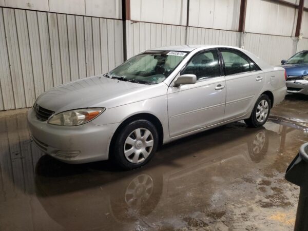 TOYOTA CAMRY SILVER - 4T1BE32K44U913977