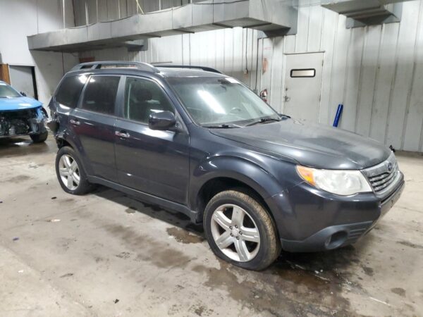 SUBARU FORESTER GRAY - JF2SH64689H750653