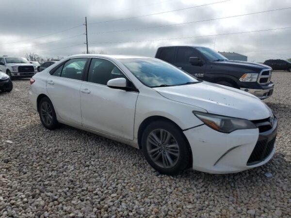 Toyota CAMRY 2016 - 4T1BF1FK4GU210797