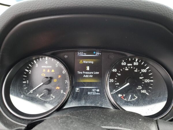 NISSAN ROGUE GRAY - JN1BJ1CRXJW200522
