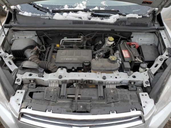 CHEVROLET TRAX SILVER - KL7CJRSB5GB506478