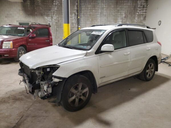 TOYOTA RAV4 WHITE - JTMBK31V385067348