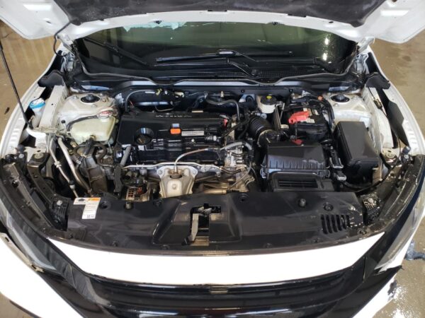 HONDA CIVIC WHITE - 2HGFC2F89KH571528