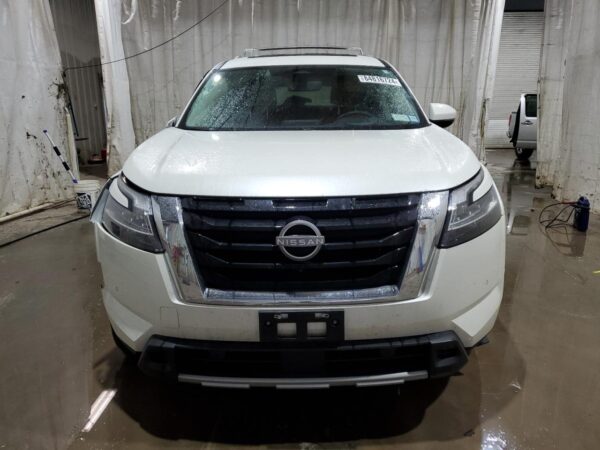 NISSAN PATHFINDER WHITE - 5N1DR3DKXRC217387