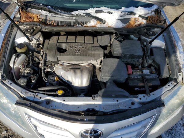 TOYOTA CAMRY SILVER - 4T1BF3EK4BU179878