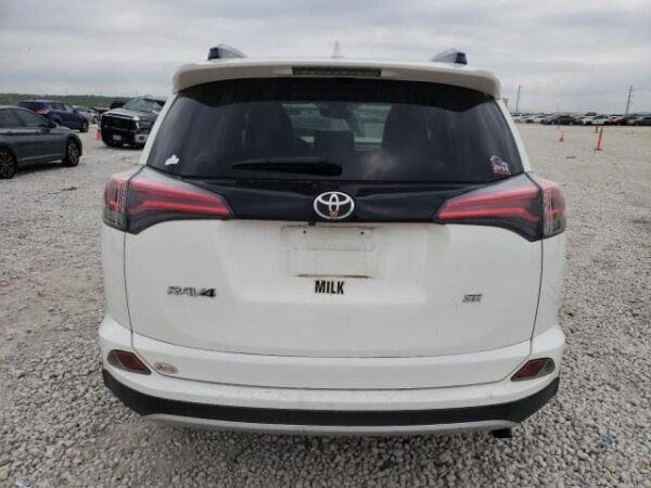 Toyota RAV4 2018 - JTMNFREV0JJ724621