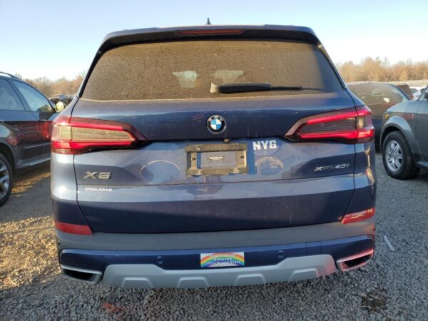 BMW X5 BLUE - 5UXCR6C06N9L52521