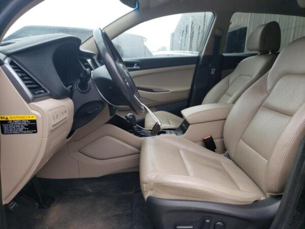 Hyundai Tucson 2017 - KM8J3CA27HU277404