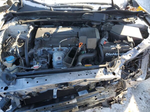HONDA ACCORD SILVER - 1HGCR2F76DA065164