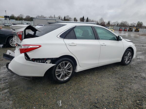 TOYOTA CAMRY WHITE - 4T1BF1FK4HU279149