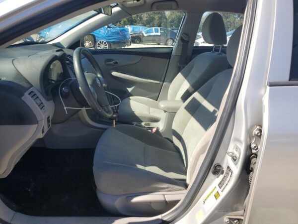 TOYOTA COROLLA SILVER - 2T1BU4EE9CC912564