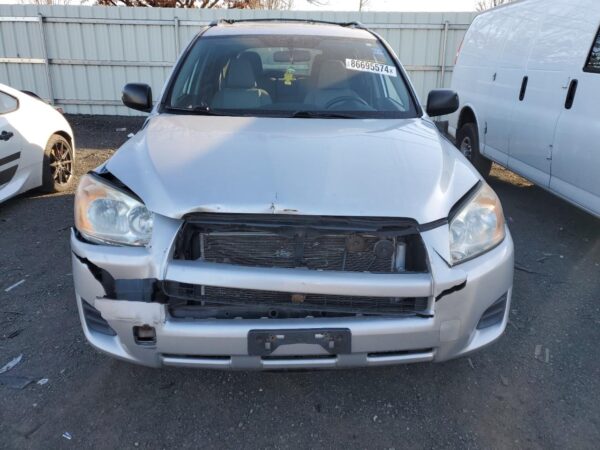 TOYOTA RAV4 SILVER - JTMBF4DV9C5050973