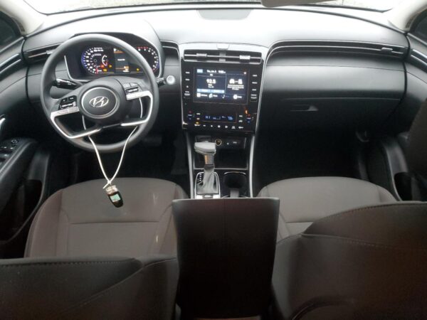 HYUNDAI TUCSON WHITE - 5NMJBCDE1RH390030