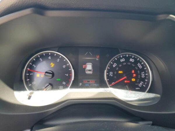 Toyota RAV4 2021 - 2T3C1RFV6MC143877