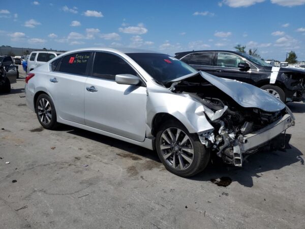 NISSAN ALTIMA SILVER - 1N4AL3AP5HC173506